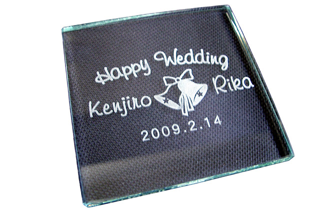 ガラスのレーザー彫刻(コースター)